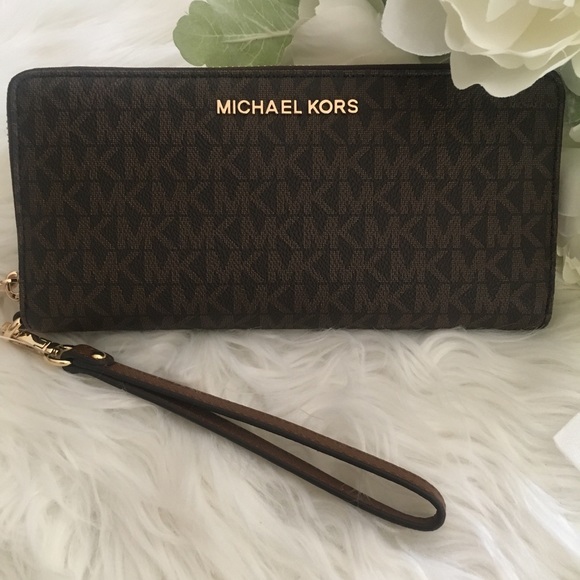 New Michael Kors jet XL wallet - Picture 3 of 6